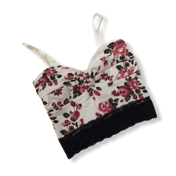 Tops - Flower and lace crop top